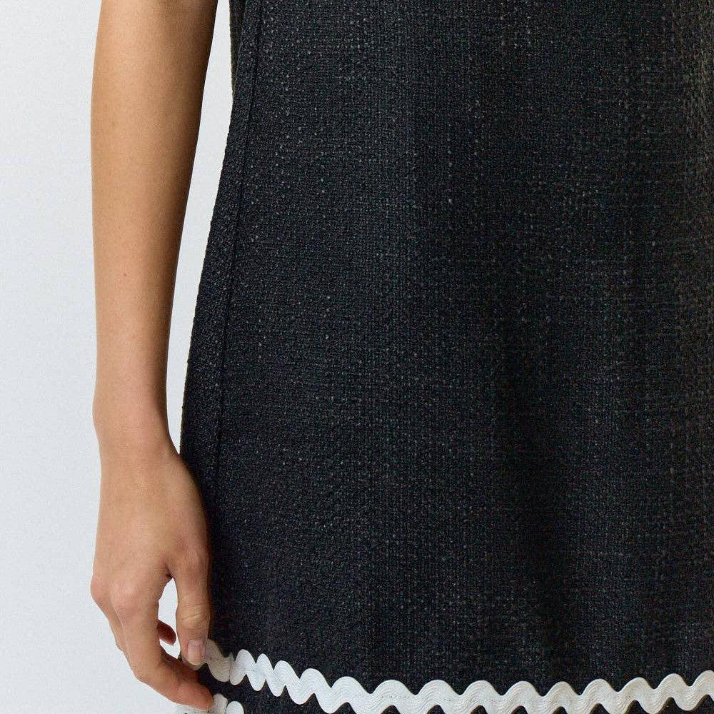 Lalavon - ILD4361 SCALLOPED BOAT NECK BOUCLE MINI DRESS: L / BLACK / 100% POLYESTER - alliemdesignsboutique